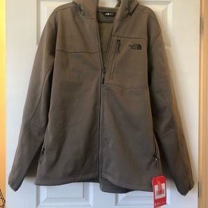 NWT men’s north face jacket w/ hood